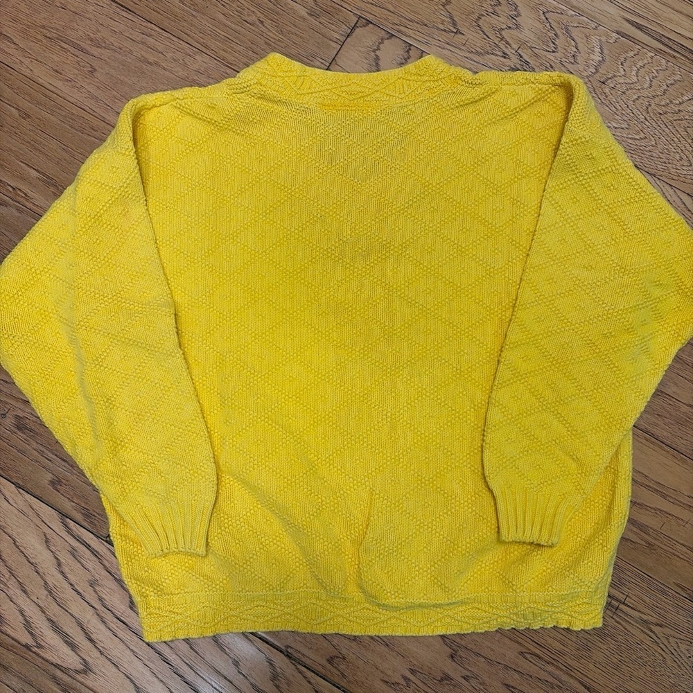 Bright Yellow Vintage V-Neck Textured Sweater Medium - Picture 7 of 7